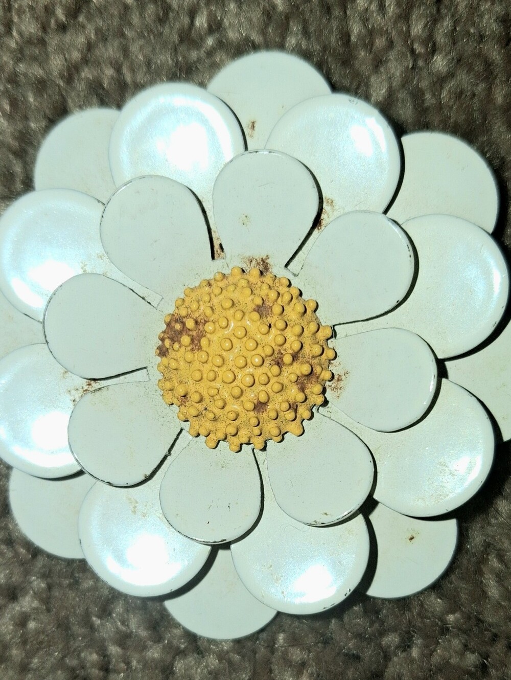 Vintage Daisy Brooch.